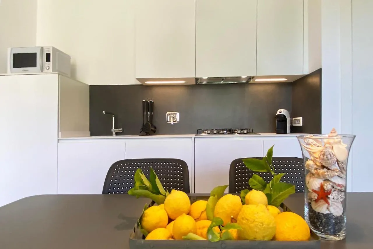 Apartment Pietraverdemare Vallebona Italy