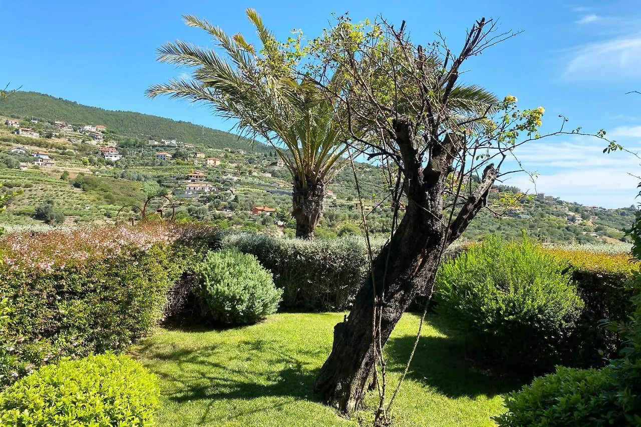 Pietraverdemare Vallebona 0*,  Italy